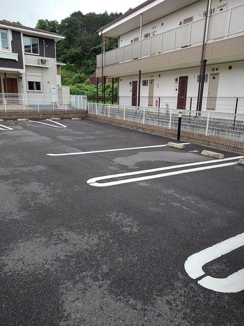シエルトゥールＭ．Ｋ．三雲 駐車場