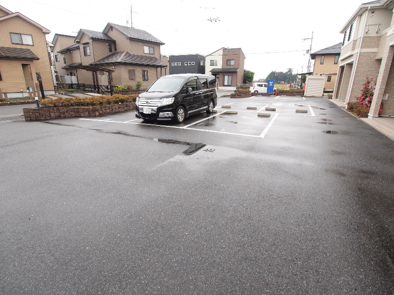 マミーユ　 駐車場