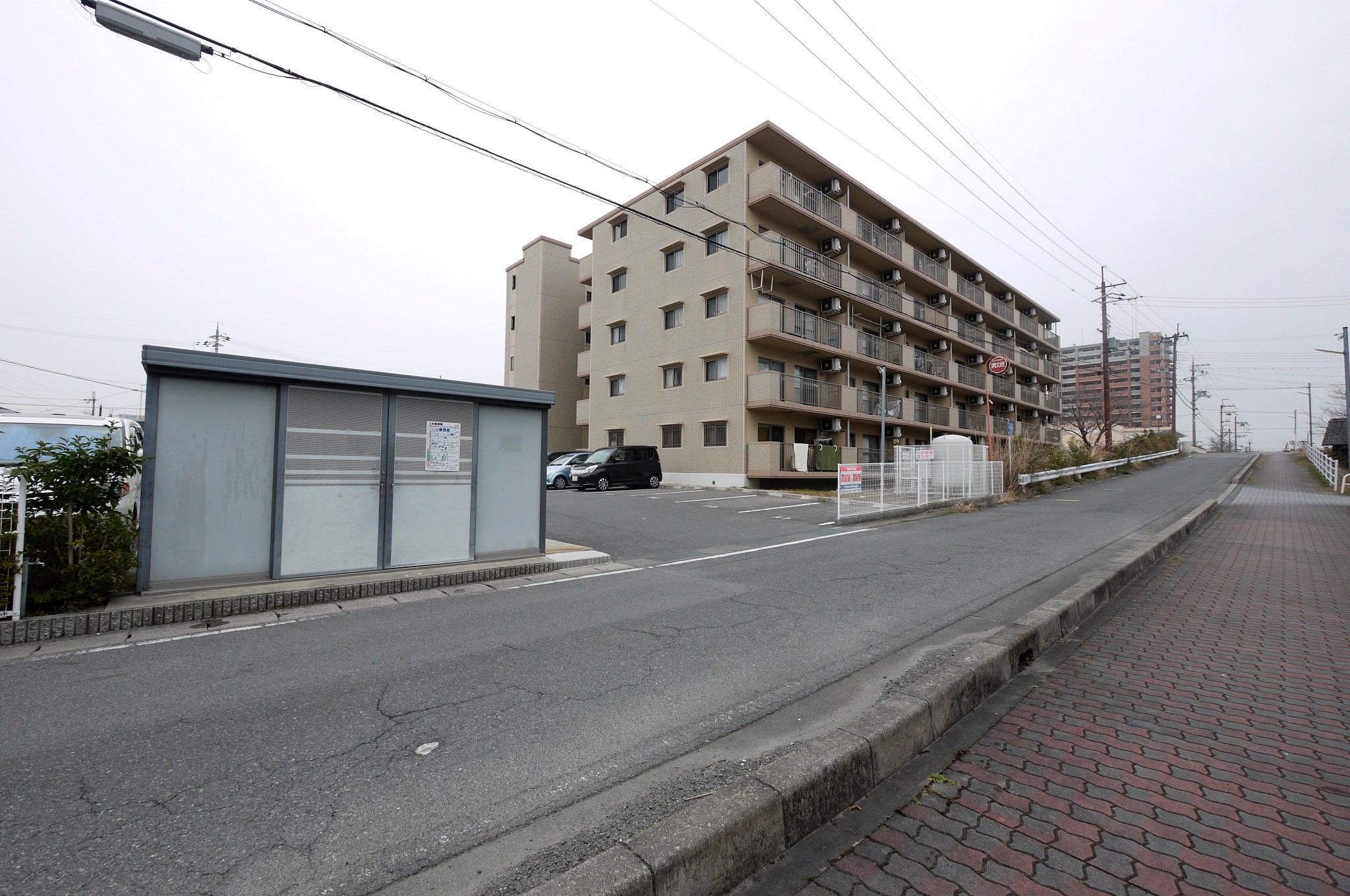 ベルヴィ栗東 外観