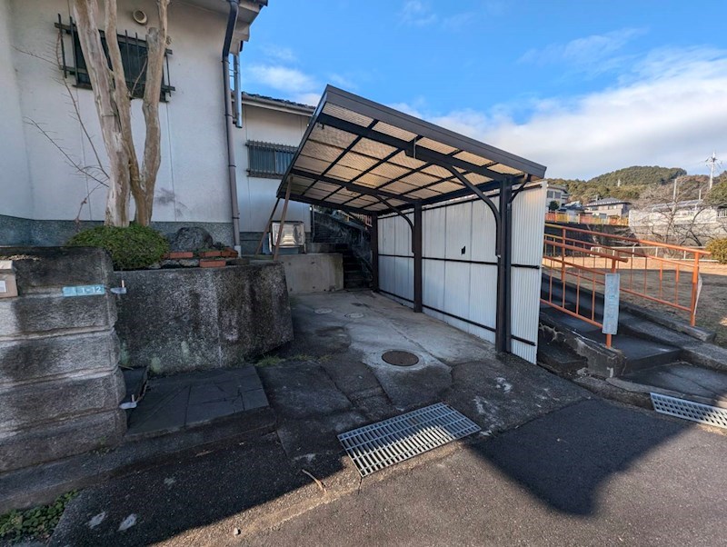 森島邸 駐車場