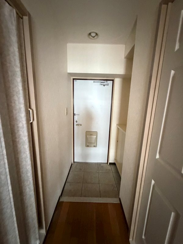 エミナール南草津 玄関