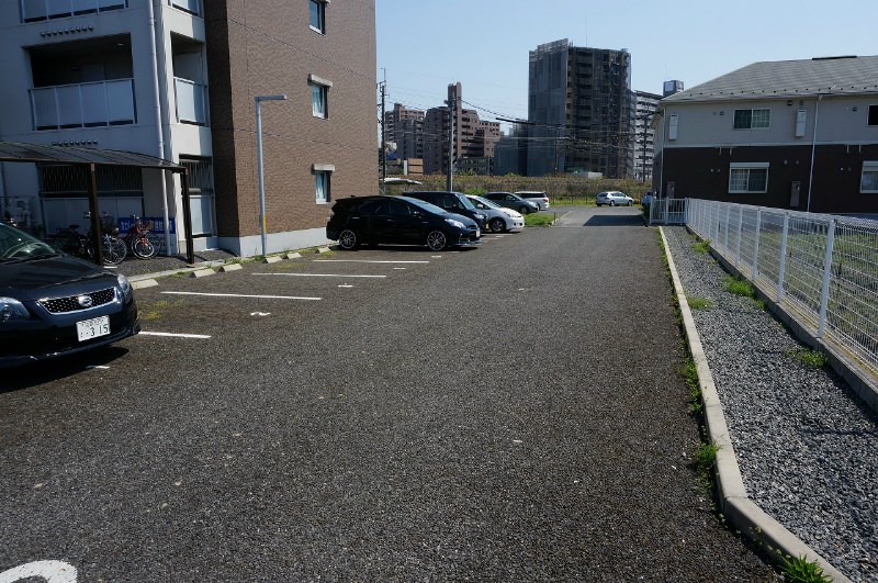 響流下北池（こうるしもきたいけ） 駐車場