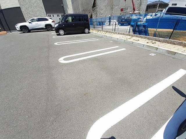 メゾンプラシード　Ⅴ 駐車場