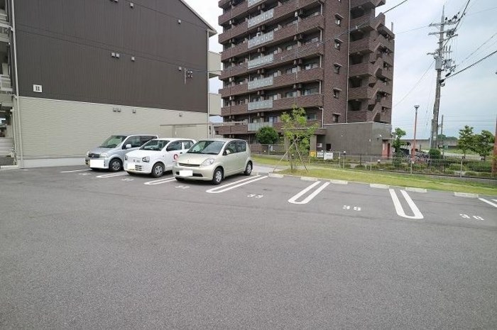 Le ciel Ⅱ(ル　シエル) 駐車場