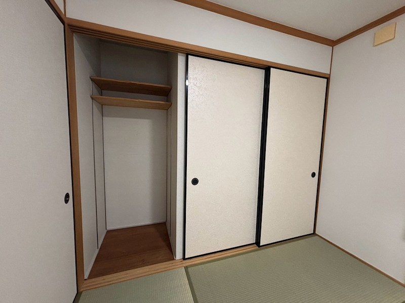 東矢倉二丁目貸家 収納