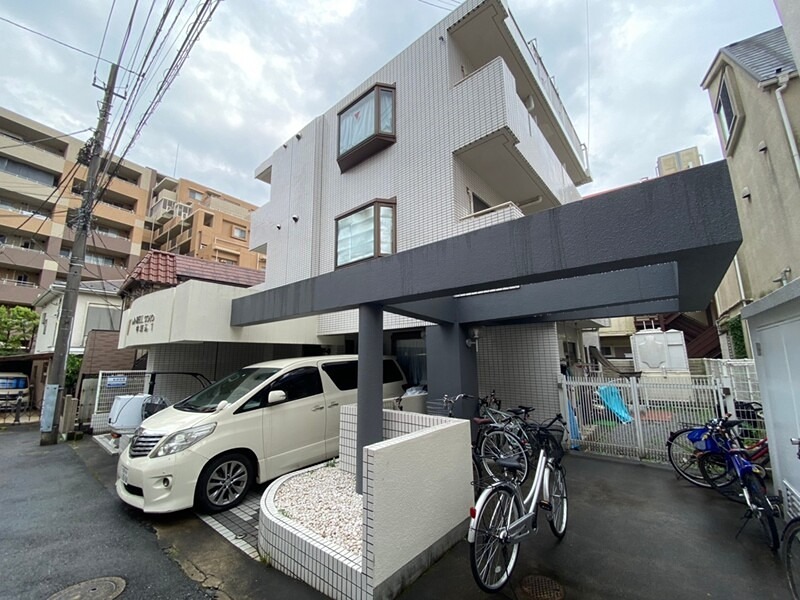 ウィンベルソロ中馬込第一 駐車場
