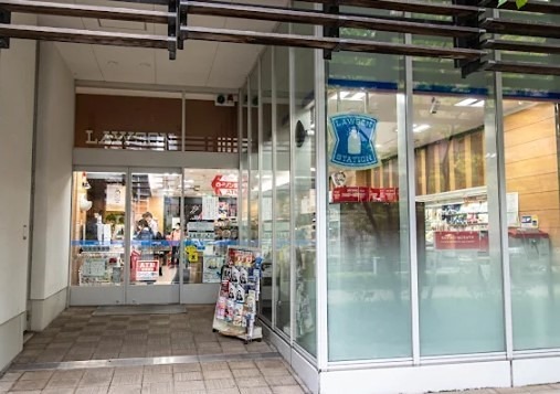 トーシンフェニックス芝浦ベイフォート コンビニ