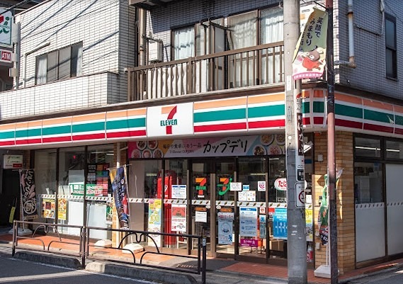 OLIO奥沢 コンビニ