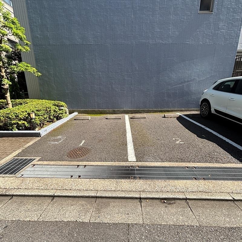 パークアクシス浜松町 駐車場