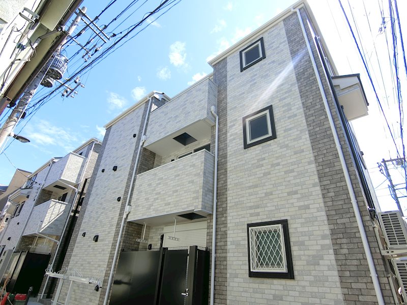 おしゃれなレンガ調の外観♪