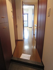 ﾄｰｼﾝﾌｪﾆｯｸｽ市谷柳町 玄関