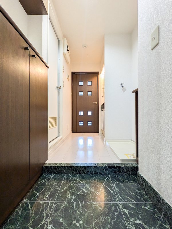 ｴﾙﾍﾞT.M東中野 玄関