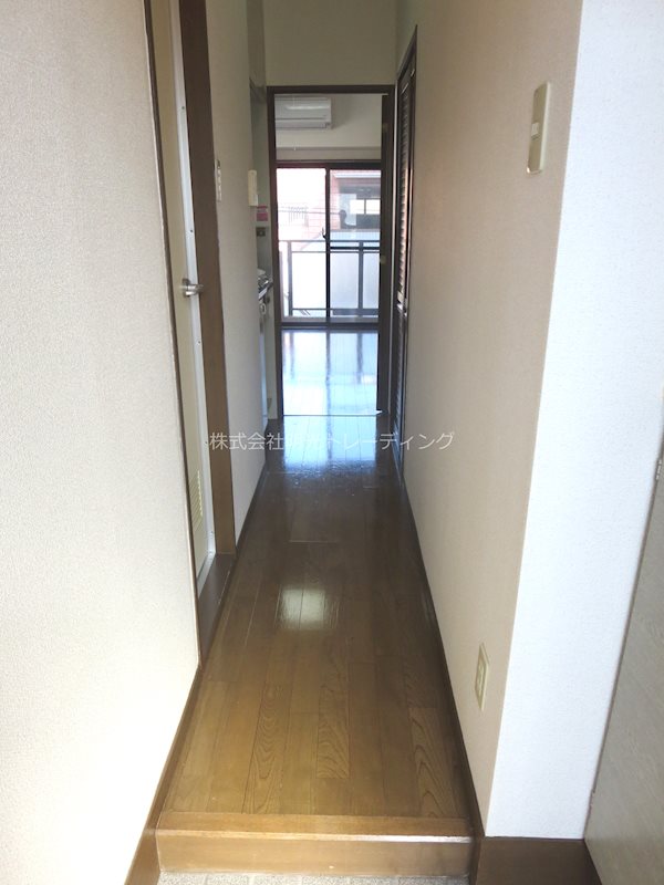 ﾒｲﾝｽﾃｰｼﾞ平塚駅前 玄関