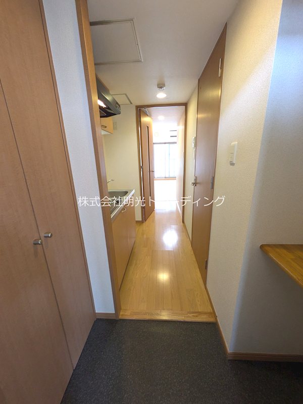 ﾌﾟﾚｰﾙﾄﾞｩｰｸ横浜WEST 玄関