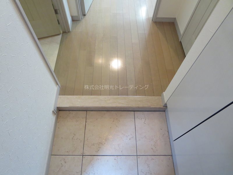 ﾃﾞｭｵ･ｽｶｰﾗ用賀Ⅱ 玄関