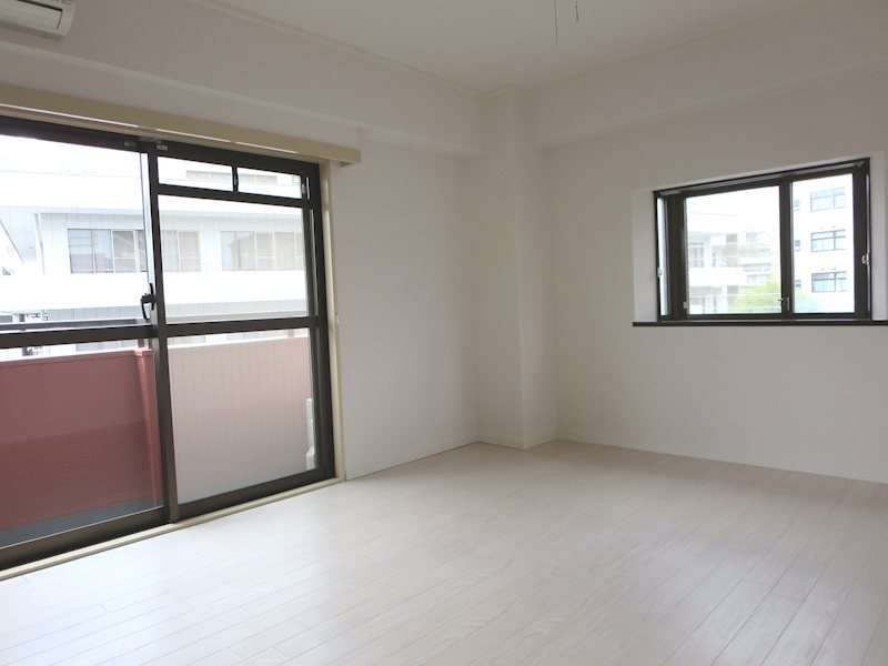 ﾗｲｵﾝｽﾞﾏﾝｼｮﾝ東白楽第2 リビング