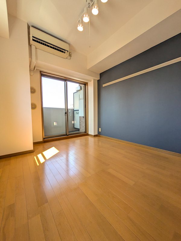 リビング パークウェル曙橋駅前 リビング