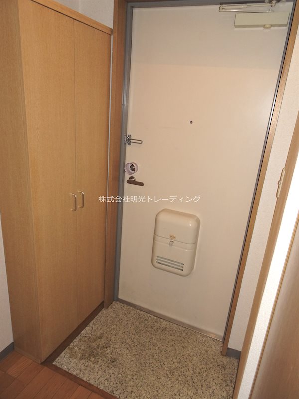 スカイコート文京本郷 玄関