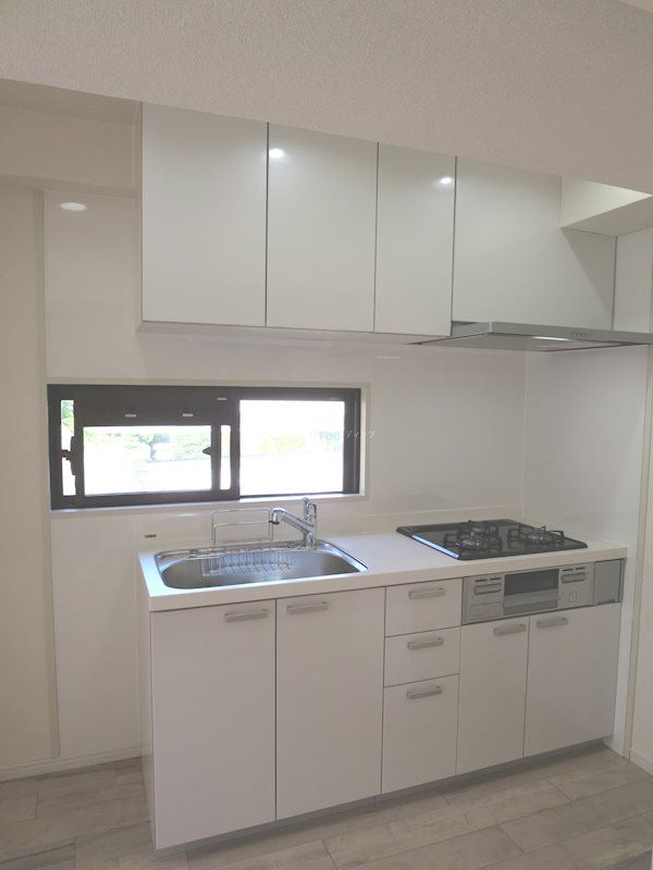 ﾗｲｵﾝｽﾞﾏﾝｼｮﾝ横浜ﾎﾟｰﾄﾋﾞｭｰ キッチン