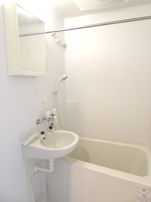 ﾌｧｰｽﾄﾌﾟﾚｲｽ東向島 風呂画像