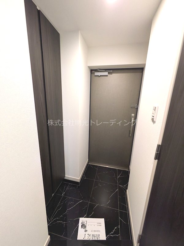 ヴァレッシア上野North City 玄関