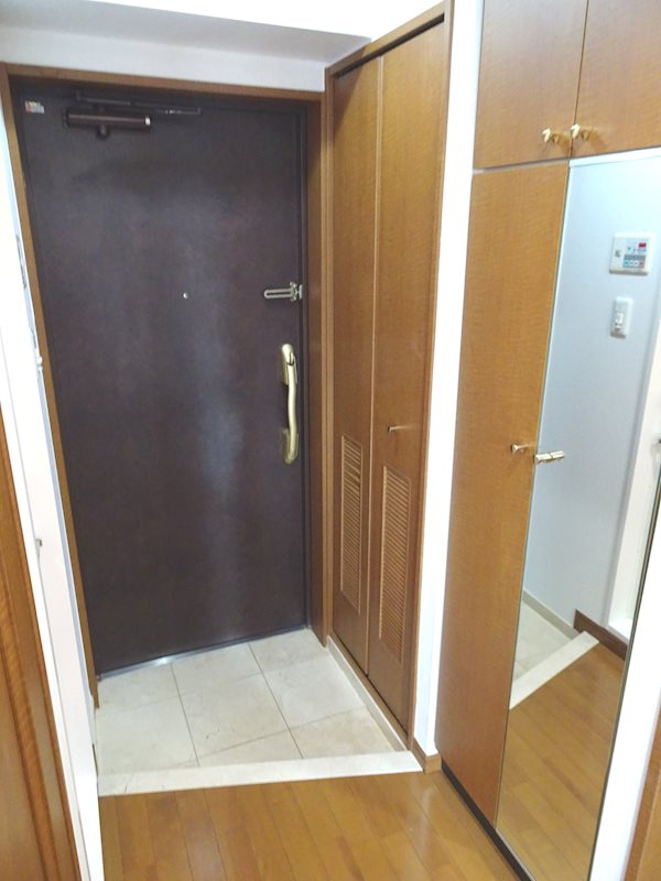 パレステュディオ東京八重洲通り  玄関