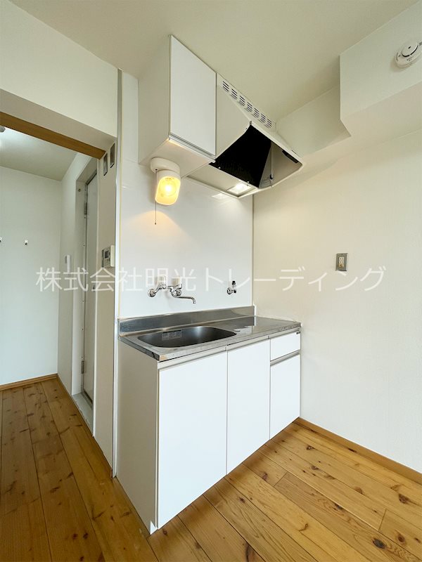 ﾒｿﾞﾝ・ﾄﾞ・ﾏﾄﾞﾘｴ キッチン