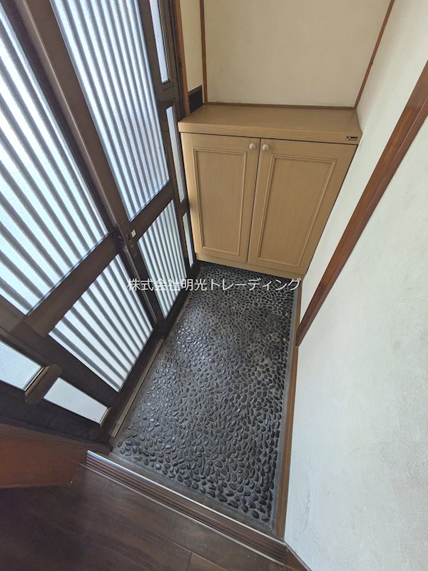 板橋区熊野町6-11戸建 玄関
