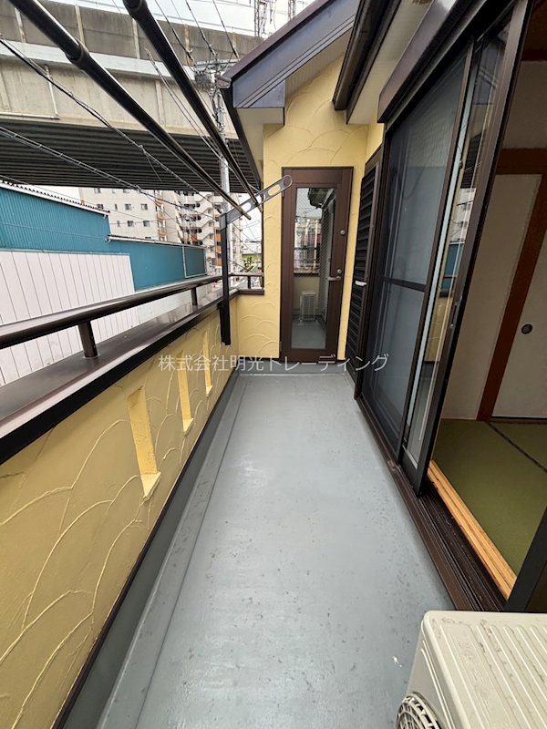 板橋区舟渡2丁目23-16戸建 ベランダ