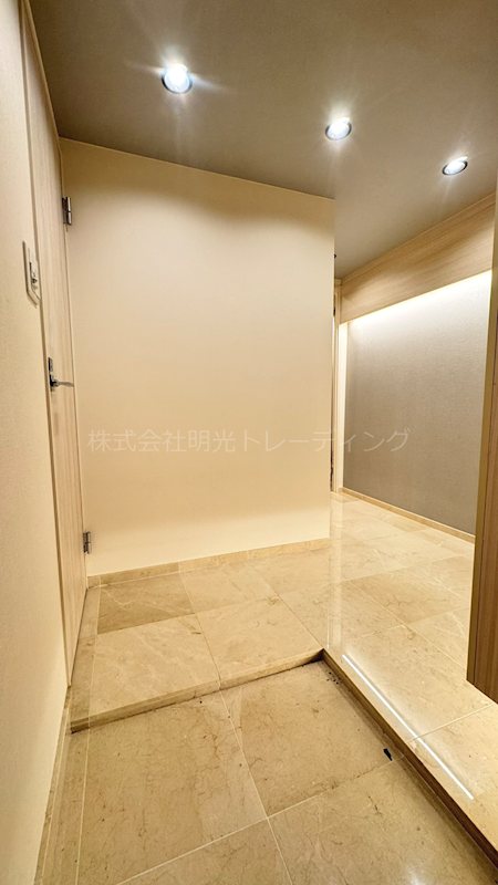 秀和目黒ﾚｼﾞﾃﾞﾝｽ 玄関