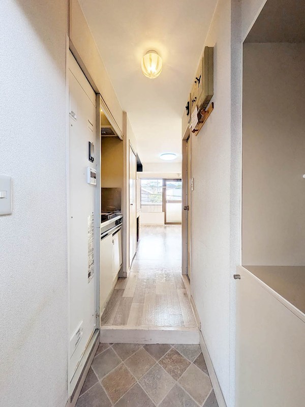 貝取学生会館 玄関