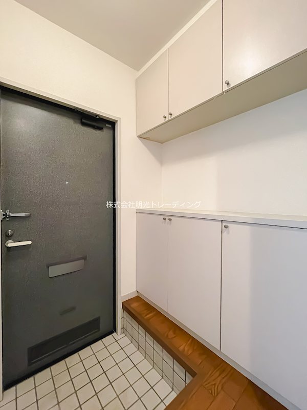 杉並区高円寺南1丁目16-5住宅 玄関