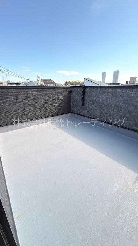 目黒区目黒本町1-2-2戸建 ベランダ