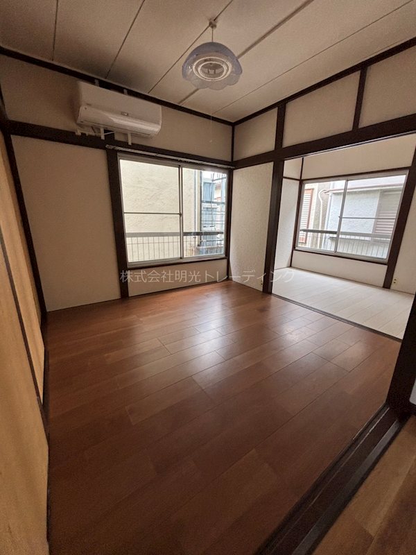 板橋区若木1丁目20-9戸建 リビング