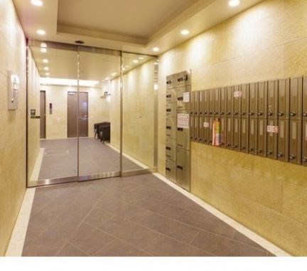 コスモリード学芸大学 玄関