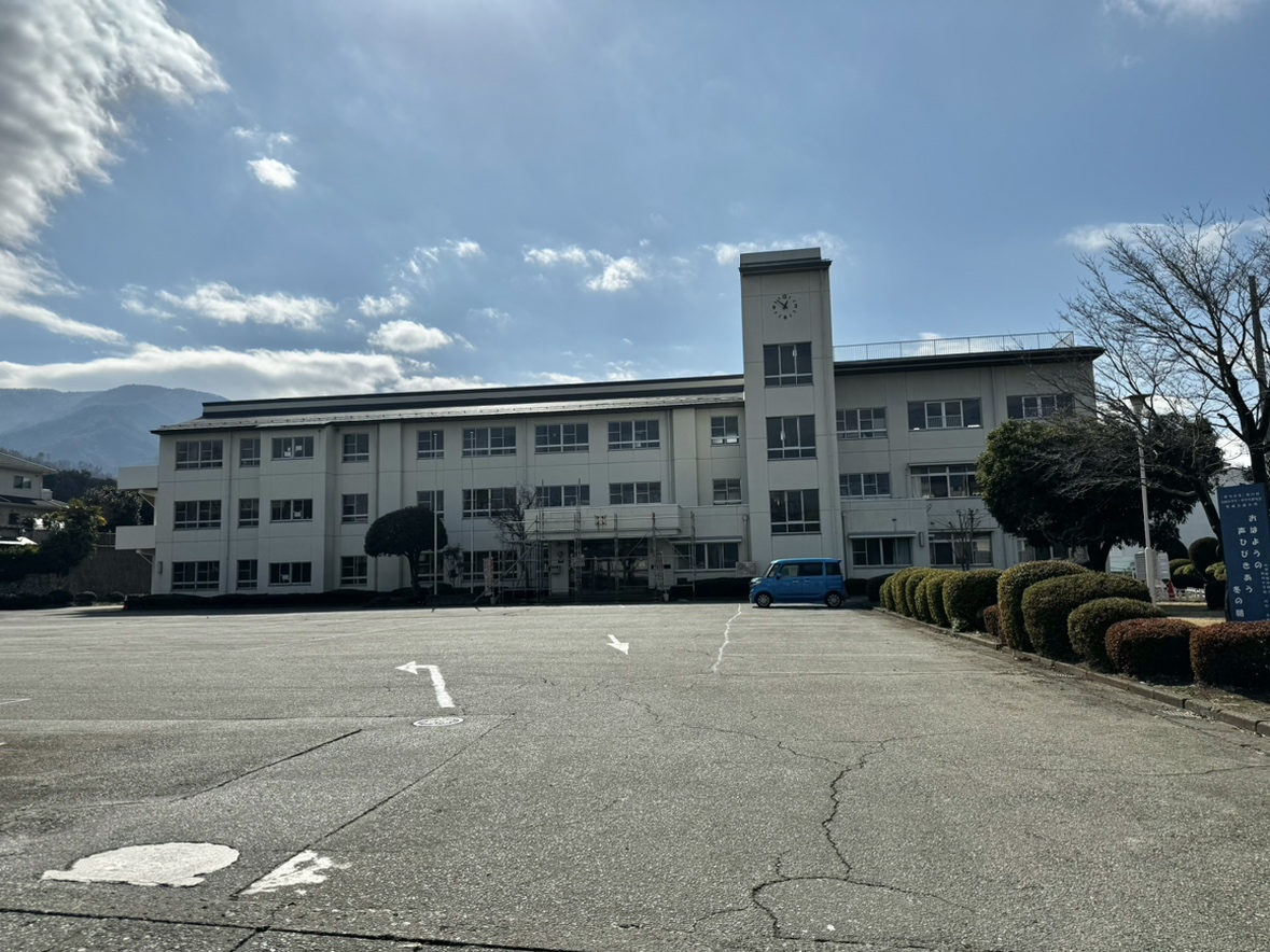 コルニオーロMⅠ 小学校