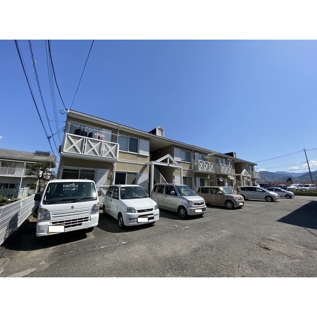 ピーチビラナカムラB棟 駐車場