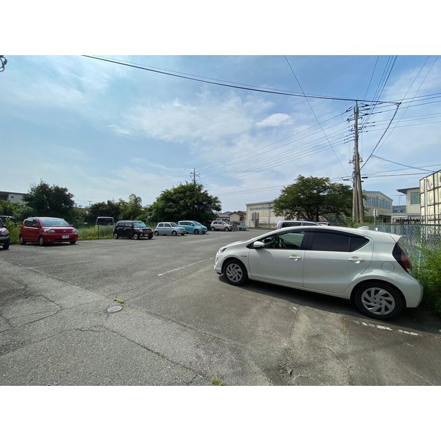 城南ハイツ 駐車場