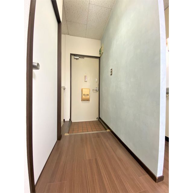 ハイツ中込1棟 玄関