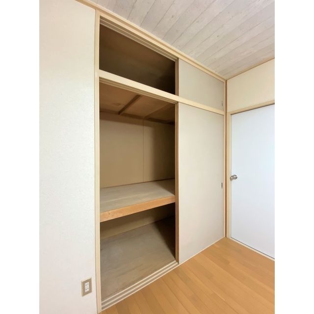 ハイツ中込1棟 収納