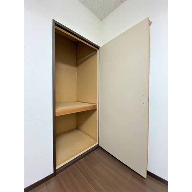 ハイツ中込1棟 収納