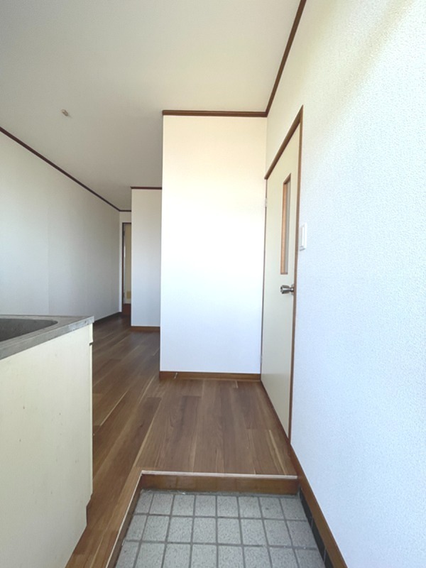サンハイツ川田 玄関