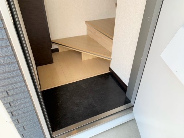 レオネクスト城北 玄関