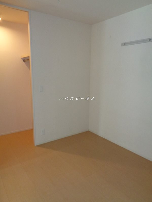 ベッドルーム