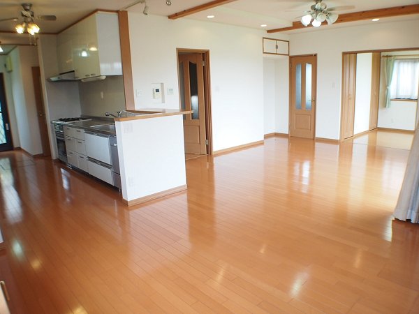 豊郷台一般住宅 リビング