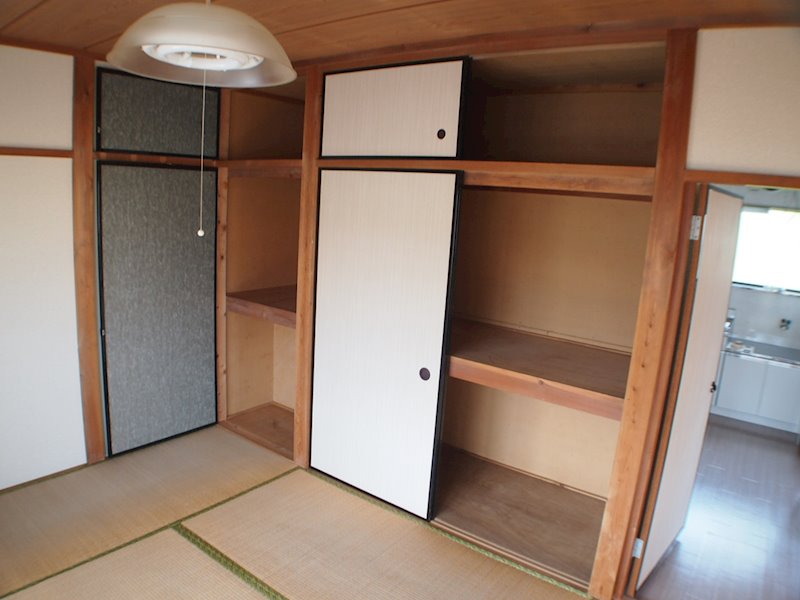 ウエストハイツ増渕C棟 収納