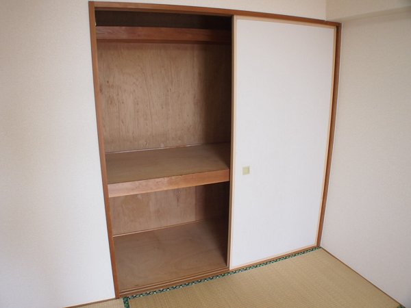 グランドハイツ今泉 収納