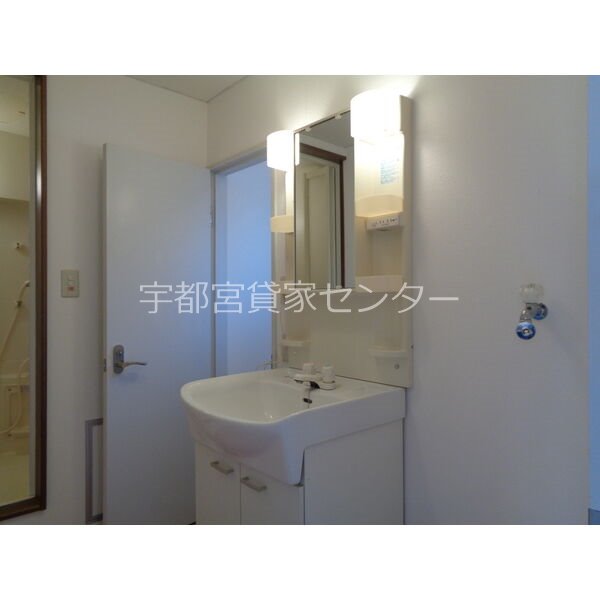 あさひレジデンス弐番館EAST 洗面所