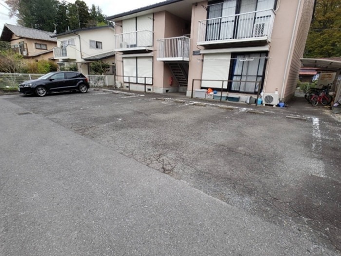コーポみどり 駐車場