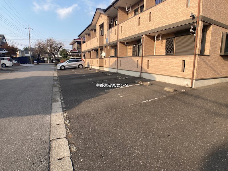 グリーンピアス秀栄 駐車場